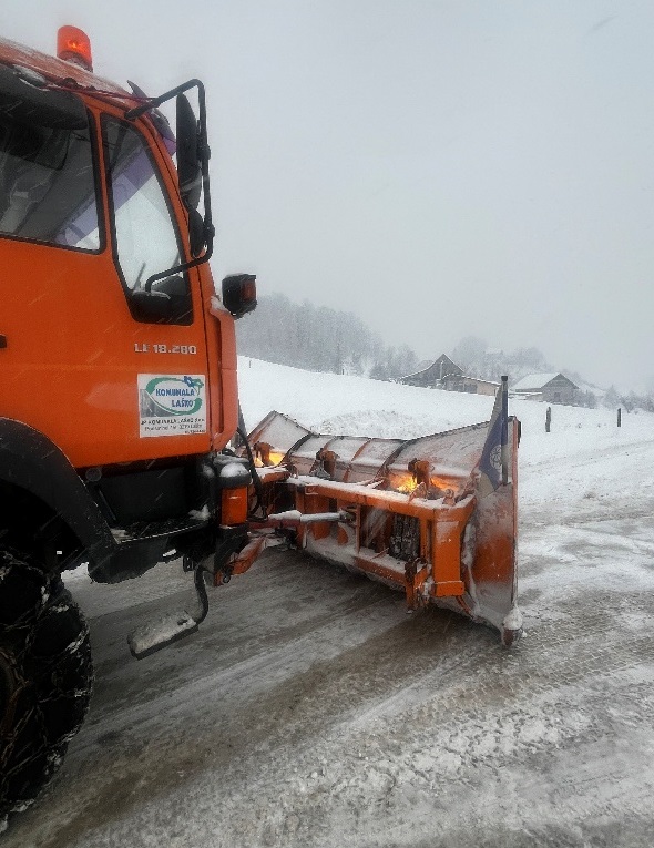 Plužna enota pri delu
